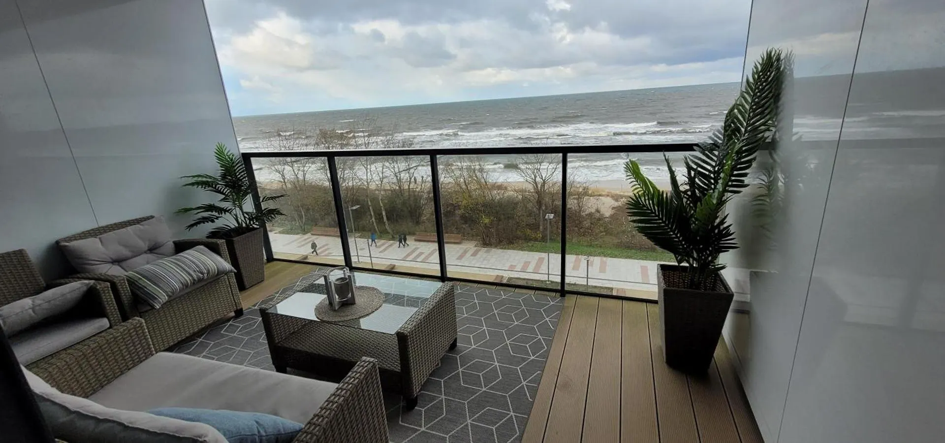 Apartament Seaside Margo De Lux Z Widokiem Na Morze Kołobrzeg Polska